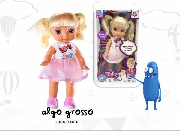 VICKY CANTA Y CAMINA MUÑECA art.16358