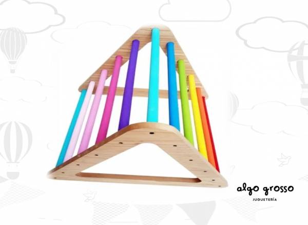 TREPADOR TRIANGULO ARCO IRIS MADERA LAKALUMBA