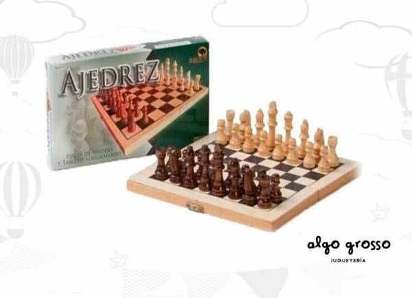 AJEDREZ BISONTE PIEZAS MADERA Y TABLERO ESTUCHE art.2115