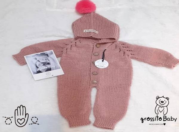 ENTERITO TEJIDO CON POMPON GROSSITO BABY art.1002