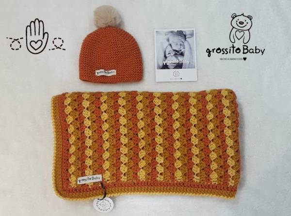 CONJUNTO TEJIDO MANTA GRANDE Y GORRO CON POMPON GROSSITO BABY art.1001