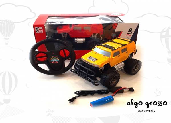 CAMIONETA PATONA RECARGABLE CHAMPION MODEL RADIO CONTROL art.11253