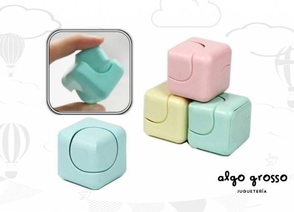 CUBO DADO QUE GIRA FIDGET TOY