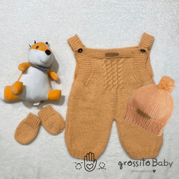 CONJUNTO TEJIDO JARDINERO, GORRO Y MANOPLAS art.BBGE1005