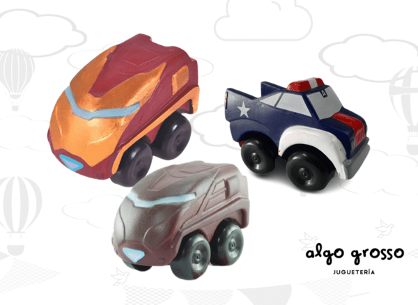 AVENGERS AUTO PLASTICO PLASTISOL 10CM RUEDAS LIBRES art.PLA1019